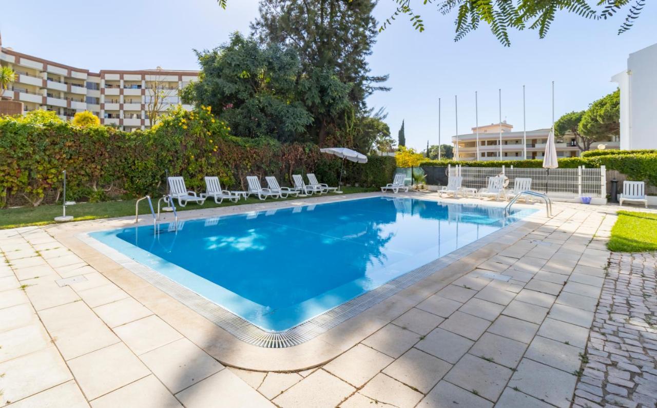 Zarco - Cosy Apartment In Vilamoura With A Balcony With View To The 2 Swimming Pools - Near The Beach & The Marina 奎特里拉 外观 照片