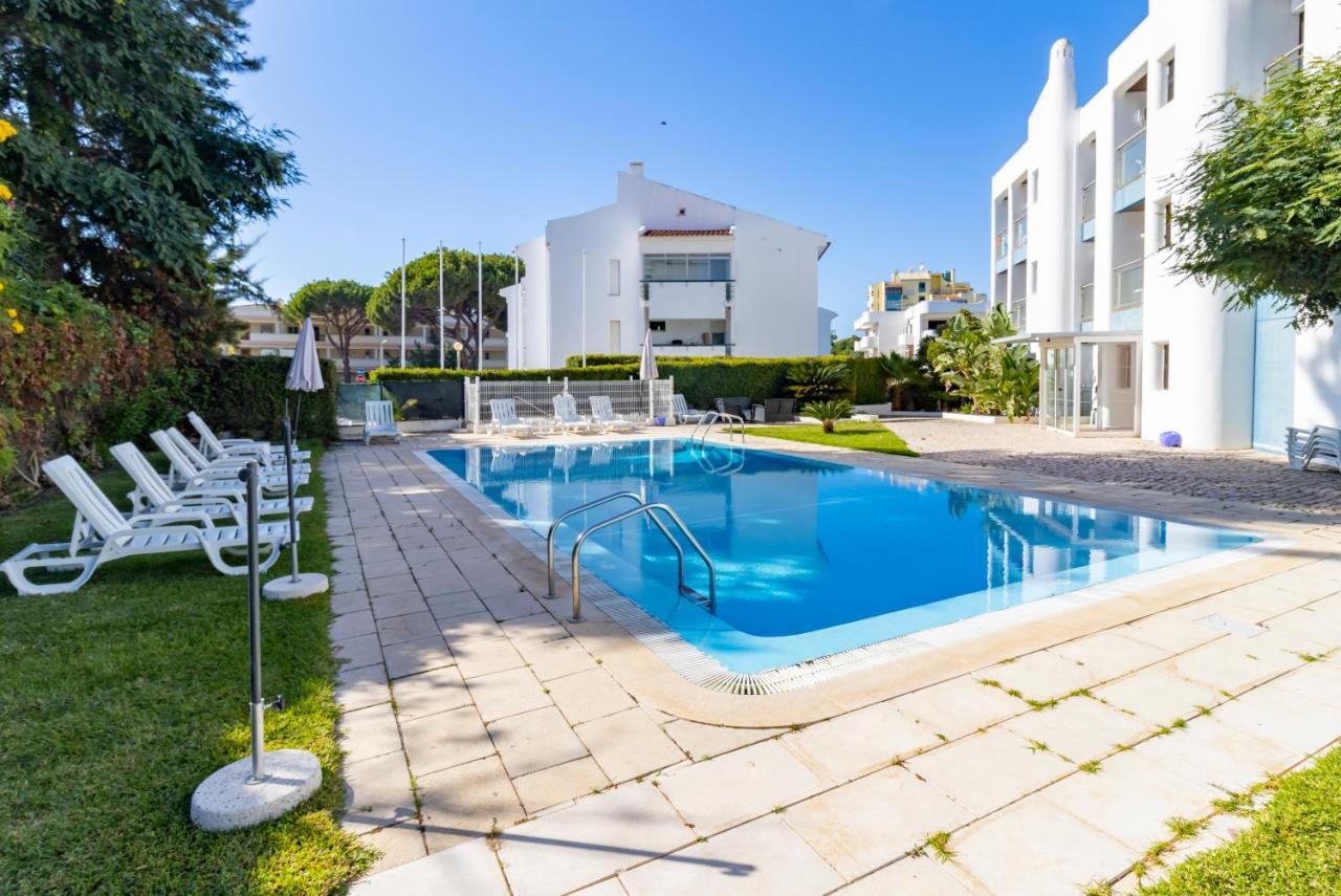 Zarco - Cosy Apartment In Vilamoura With A Balcony With View To The 2 Swimming Pools - Near The Beach & The Marina 奎特里拉 外观 照片