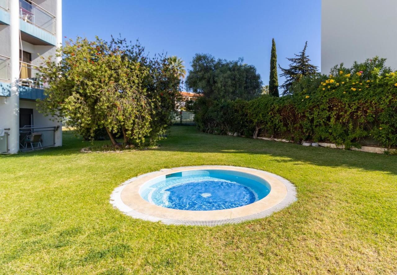 Zarco - Cosy Apartment In Vilamoura With A Balcony With View To The 2 Swimming Pools - Near The Beach & The Marina 奎特里拉 外观 照片